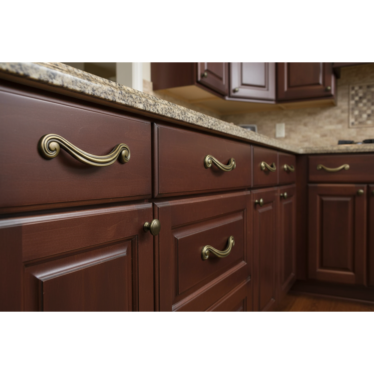 Silverline P2002 | Centers 5-1/16 in. Vintage Cabinet Pull in Antique English