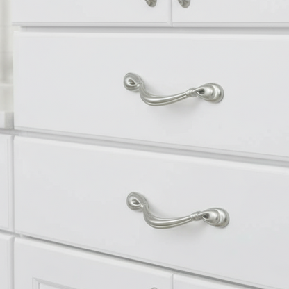 Silverline P2016 | Centers 3-3/4 in. Contemporary Fancy Arche Pull in Dark Chrome