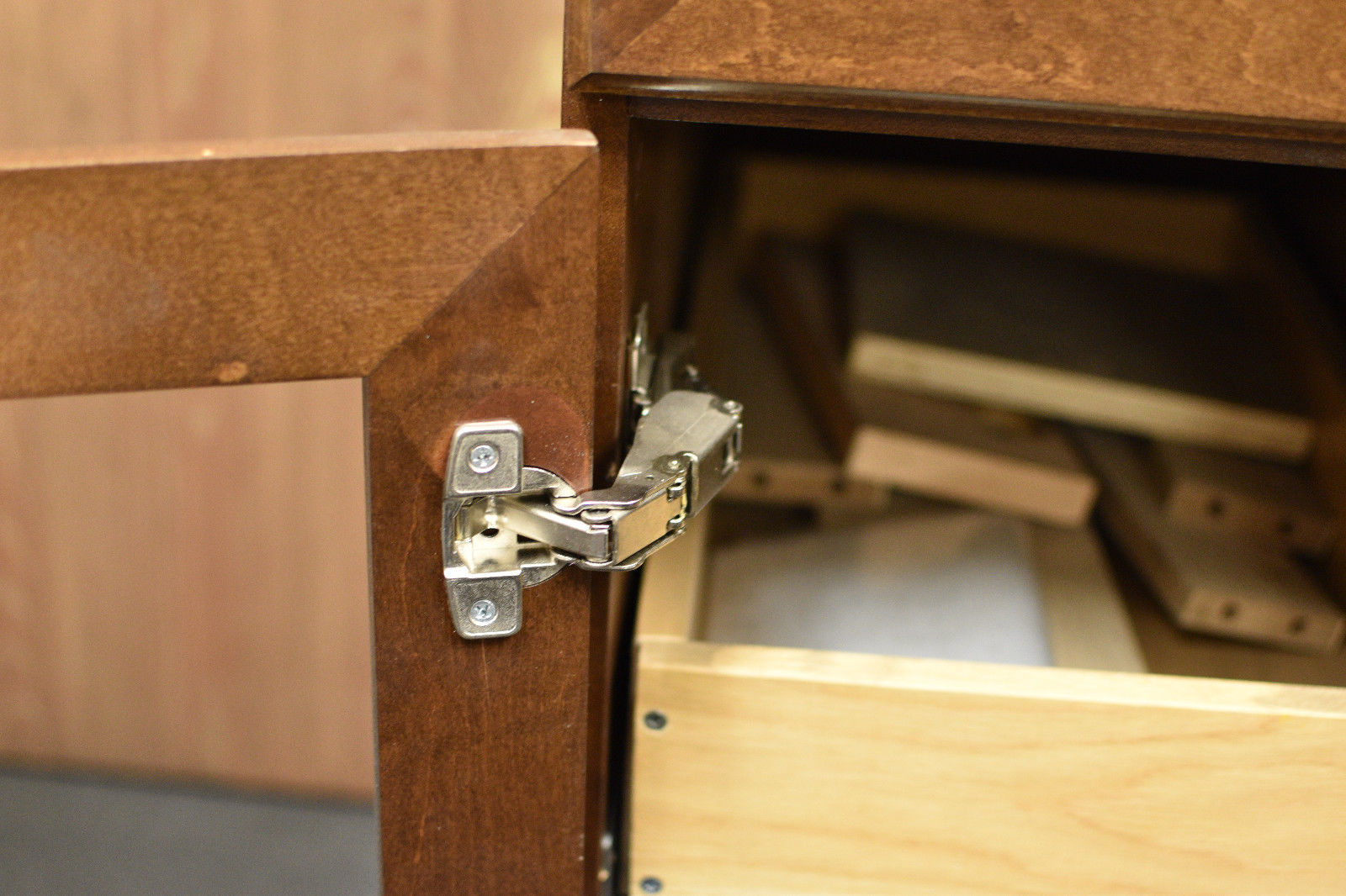 165 ° Angle Concealed Hinge Cabinet Hardware 1 Pair Door w Mounting Plate - amerfithardware