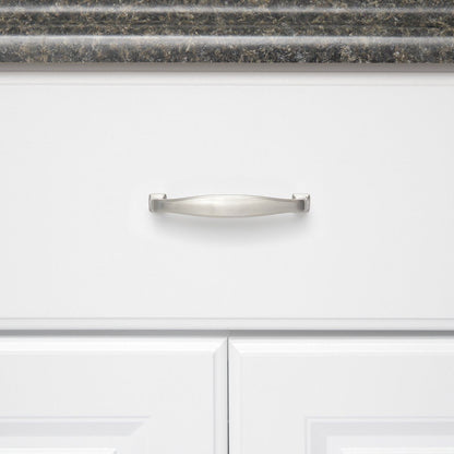 Silverline P2046 Cabinet Pull Handle CC:96 mm ~3-3/16" Transitional Style - amerfithardware