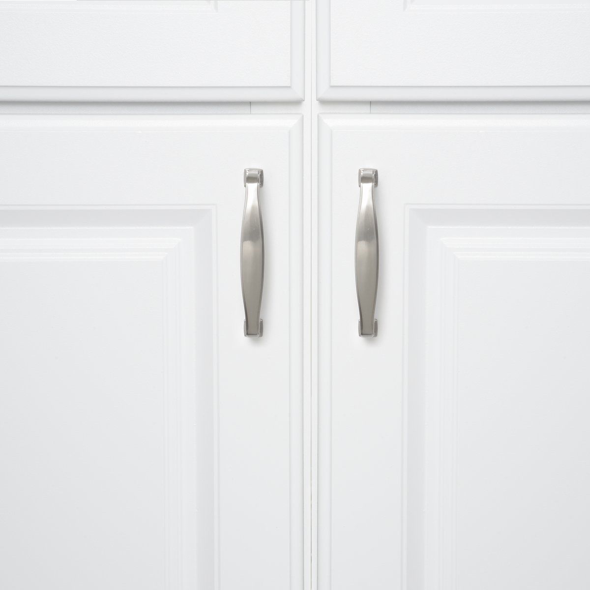 Silverline P2046 Cabinet Pull Handle CC:96 mm ~3-3/16" Transitional Style - amerfithardware